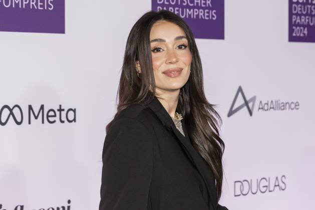 Entertainment Bilder des Tages Creatorin Betuel Akbaba bei den DUFTSTARS 2024 - Deutscher Parfumpreis Verleihung des deutschen Parfumpreises DUFTSTARS durch die Fragrance Foundation am 21.11.2023, Rheinterrassen, Duesseldorf.