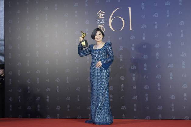 61st Taiwan Film Golden Horse Awards TAIPEI, CHINA - NOVEMBER 24, 2024 - Actors receive trophies at the 61st Taiwan Film Golden Horse Awards in Taipei, Taiwan province, China, Nov 24, 2024. Taipei Taiwan China  Copyright: xCFOTOx i1732415629563