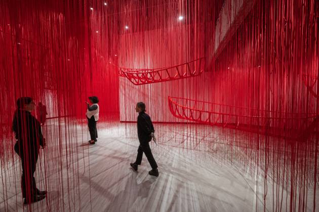 Bilder des Jahres 2024, Entertainment 11 November Entertainment Bilder des Tages Press tour of the exhibition of installations by Japanese artist Chiharu Shiyota entitled Unsettled Soul in Kunsthalle, Prague, Czech Republic, November 26, 2024. (CTKxPhoto VitxSimanek) CTKPhotoP2024112605350  CTKPhotoP2024112605350