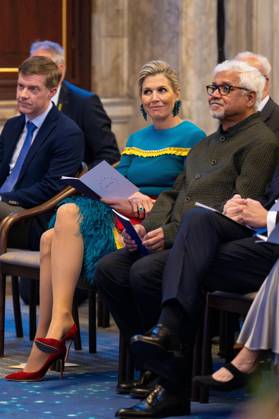 Amsterdam, The Netherlands, 2024-11-26 15:59:15 AMSTERDAM, 26-11-2024, Royal Palace AmsterdamKing Willem Alexander presents the Erasmus Prize to Indian writer Amitav Ghosh (Kolkata, 1956) at the Royal Palace Amsterdam. The King is a patron of the Praemium Erasmianum foundation. PHOTO: NLBeeld Patrick van Emst Credit: NL Beeld Patrick van Emst  Copyright: xx x