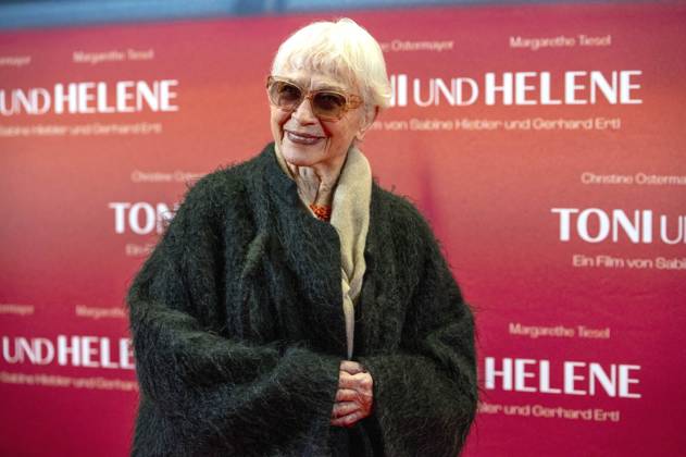 Bilder des Jahres 2024, Entertainment 11 November Christine Ostermayer bei der Premiere des Kinofilms Toni und Helene im Filmtheater Sendlinger Tor. München, 26.11.2024