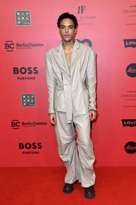 Bilder des Jahres 2024, Entertainment 11 November Lamin Leroy Gibba bei der 26. Verleihung der GQ Men of the Year Awards 2024 in der Orangerie Schloss Charlottenburg. Berlin, 28.11.2024