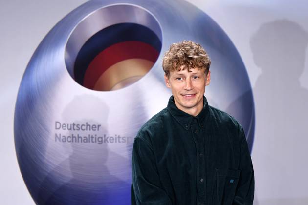Entertainment Themen der Woche KW48 Bilder des Jahres 2024, Entertainment 11 November Entertainment Bilder des Tages Sänger Tim Bendzko bei der Verleihung des Deutschen Nachhaltigkeitspreis im Maritim Hotel Düsseldorf. Düsseldorf, 29.11.2024 NRW Deutschland Copyright: xChristophxHardtx