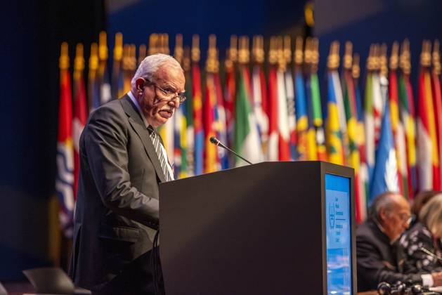 Bilder des Jahres 2024, News 12 Dezember News Themen der Woche KW49 December 2, 2024, The Hague, South Holland, Netherlands: On December 2, 2024, Minister for the State of Palestine and Special Advisor to the President for International Relations, H.E. Mr. RIAD MALKI, addressed the Assembly of States Parties to the Rome Statute. MR. MALKI encouraged continued investigation into the atrocities in Gaza, and the honoring of arrest warrants recently issued by the International Criminal Court for Israeli Prime Minister Benjamin Netanyahu and Minister of Defense Yoav Gallant. The Hague Netherlands - ZUMAp202 20241202_zip_p202_009 Copyright: xJamesxPetermeierx