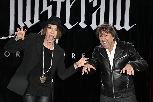 Bilder des Jahres 2024, Entertainment 12 Dezember Entertainment Themen der Woche KW49 Anouschka Renzi und Dieter Landuris bei der Premiere des Kinofilms Nosferatu - Der Untote im Zoo Palast. Berlin, 02.12.2024