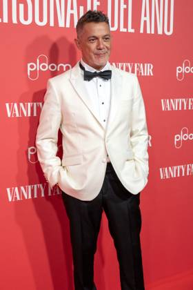 December 4, 2024, Madrid, Madrid, Spain: ALEJANDRO SANZ attends Vanity Fair Person of the Year Award 2024: Ã¢â‚¬oeALEJANDRO SANZÃ¢â‚¬Â at the NEOMUDEJAR MUSEUM on December 04, 2024 in Madrid, Spain. Madrid Spain - ZUMAc312 20241204_zsp_c312_026 Copyright: xOscarxManuelxSanchezx