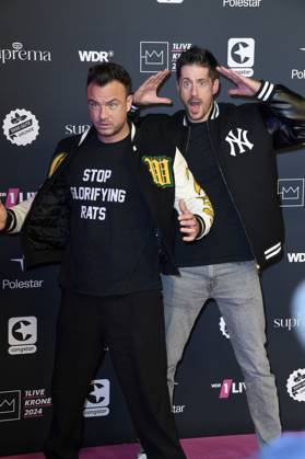 Vincent Stein und Dag-Alexis Kopplin von SDP bei der 25. Verleihung der 1Live Krone 2024 im Lokschuppen. Bielefeld, 05.12.2024