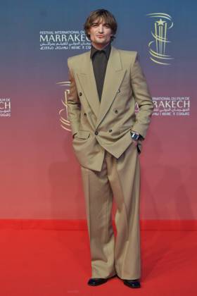 Marrakech Closing Red Carpet Niels Schneider attending the Closing Red Carpet during the 21st Marrakech International Film Festival in Marrakech, Morocco on December 07, 2024. Photo by Aurore Marechal ABACAPRESS.COM Marrakech Morocco  Copyright: xMarechalxAurore ABACAx