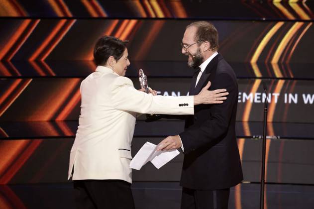 Isabella Rossellini und Ralph Fiennes bei der Verleihung des 37. Europäischen Filmpreises 2024 im Kultur- und Kongresszentrum Luzern. Luzern, 07.12.2024