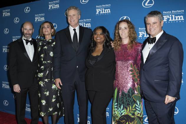 Jessica Elbaum, Rafael Marmor, Kristen Wiig, Will Ferrell, Octavia Spencer, Jessica Elbaum und Gast bei der 17. Verleihung des Kirk Douglas Award for Excellence in Film auf dem 40. Santa Barbara International Film Festival im Hotel Ritz-Carlton Bacara. Santa Barbara, 11.12.2024