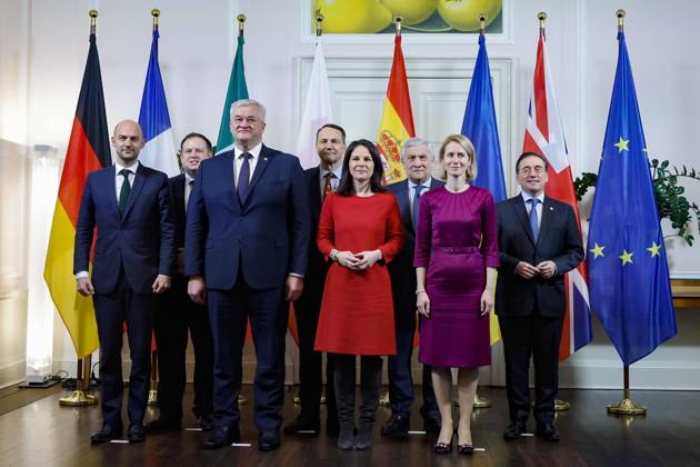 News: Bilder des Jahres 2024, News 12 Dezember News Themen der Woche KW50 News Bilder des Tages December 12, 2024, Berlin, GERMANY: (L-R) French Foreign Affairs Minister Jean-Noel Barrot, Britain s Minister of State for Europe, North America and Overseas Territories Stephen Doughty, Ukrainian Foreign Minister Andrij Sybiha, Poland Foreign Affairs Minister Radoslaw Sikorski, German Foreign Minister Annalena Baerbock, Italian Foreign Minister and Deputy Prime Minister Antonio Tajani, High Representative for Foreign Affairs and Security Policy and Vice-President of the European Commission Kaja Kallas and Spanish Foreign Minister J?osà Manuel Albares Bueno during a Foreign Ministerial Meeting at Villa Borsig, Berlin, Germany, 12 December 2024. ANSA FABIO FRUSTACI Berlin GERMANY - ZUMAa110 20241212_zaf_a110_019 Copyright: xFabioxFrustacix