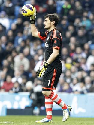 Real Madrid s Iker Casillas during La Liga match.January 06,2013. ( ALFAQUI Acero) MADRID SPAIN EDITORIAL USE ONLY Copyright: xx Acerox dpphotos165478