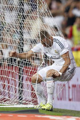 Real Madrid s Karim Benzema during La Liga match on september 22nd 2013. Photo: Cesar Cebolla ALFAQUI MADRID Spain EDITORIAL USE ONLY Copyright: xx CesarxCebollax xALFAQUIx dpphotos175066