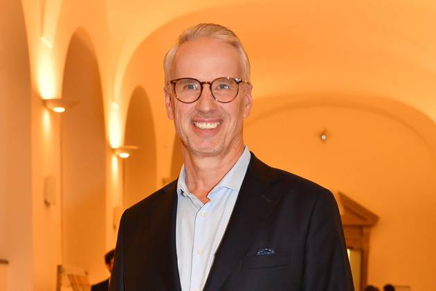 Bernd Doepke (BMW Niederlassungs-Leiter) beim BMW Advents-Benefizkonzert im Cuvillies-Theater am 13.12.2024 in Muenchen 29. Advents Benefizkonzert von BMW in Muenchen