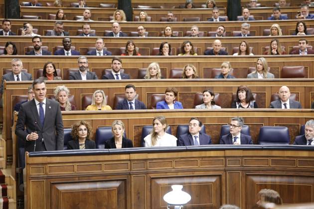 Last face to face of the year in the Congress of Deputies between Sánchez and Feijóo I D The President of the Government, Pedro Sánchez the First Vice President and Minister of Finance, María Jesús Montero the Second Vice President and Minister of Labor, Yolanda Díaz the Minister of Foreign Affairs, European Union and Cooperation José Manuel Albares and the Minister for the Presidency, Relations with the Courts and Justice, Félix Bolanos, during a control session to the Government, in the Congress of Deputies, on December 18, 2024, in Madrid Spain During the control session, the PP focuses on the judicial scandals affecting the Executive such as the wife of the President of the Government or the Koldo case While the plenary session is taki Copyright: xJesusxHellinx 6413049