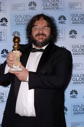 KRT ENTERTAINMENT STORY SLUGGED: GOLDENGLOBES KRT PHOTOGRAPH VIA ABACA PRESS (January 26) Peter Jackson poses with his award in the press room Sunday, January 25, 2004, at the 2004 Golden Globe Awards in Los Angeles, California. (lde) 2004 LOS ANGELES CA USA EDITORIAL USE ONLY Copyright: xx 1001392 STAFFx krtphotoslive116040