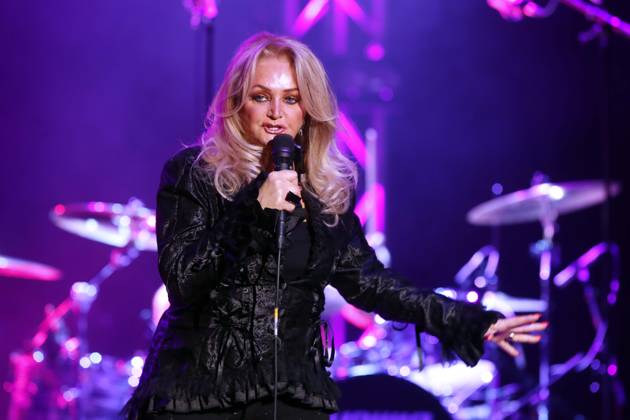 Bonnie Tyler, Saengerin, im Konzert im Admiralspalast in Berlin, Musik, Pop, Berlin Deutschland, Germany