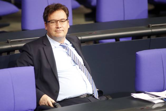71. Sitzung des Deutschen Bundestag in Berlin, Abstimmung zum Solidaritaetszuschlag zur Einkommensteuer, Christian Freiherr von Stetten, CDU, Berlin Deutschland, Germany