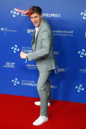 Lukas Sauer, beim Deutscher Computerspielpreis 2019 in Berlin, Roter Teppich, Berlin Deutschland, Germany