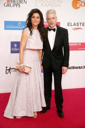 Michael Mittermaier und Ehefrau Gudrun bei der Goldene Kamera 2019 in Berlin, Preisverleihung, Roter Teppich, Berlin Deutschland, Germany