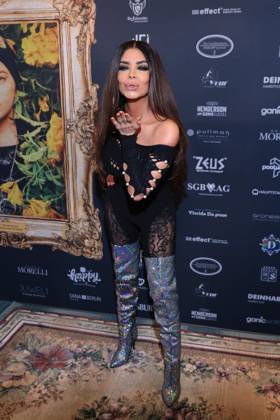 Ich bin ein Star – Holt mich hier raus! powered by Julian F.M. Stoeckel, Kader Loth auf dem Dschungel Carpet zum Public Viewing zum TV-Start der neuen Staffel, Hotel Pullmann Schweizer Hof, Berlin, Berlin