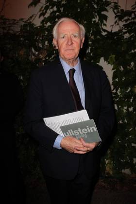 David Cornwell alias John le Carre bei der Vorstellung der Ullstein-Chronik im Ullstein-Haus, Berlin, Festakt zum 100. Geburtstag des Verlages, Berlin Deutschland, Germany