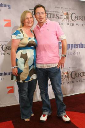 Matthias Opdenhoevel, Moderator, und Frau Alexandra Opdenhoevel beim Exklusiven Gala-Screening Pirates of the Caribbean bei Peek und Cloppenburg in Koeln am 23.05.07. Start des Kinofilms am 24. Mai 2007. Photos: Siewert Nordrhein-Westfalen Germany