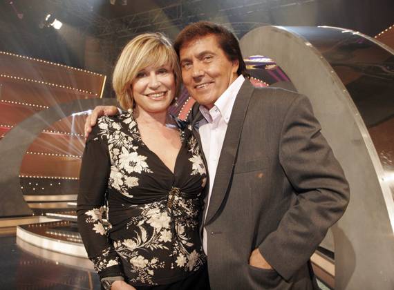 Saenger Frank Michael und Mary Roos am 28.09.2007 bei der Probe zur Fernsehshow MUSIK FUER SIE in der Sporthalle Dessau Photos: Scherf Sachsen Anhalt Deutschland