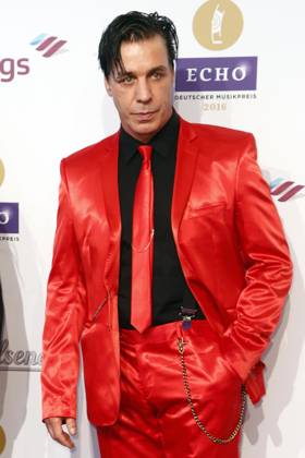 Rammstein, Till Lindemann beim ECHO Deutscher Musikpreis 2016, Preisverleihung in Berlin, Roter Teppich, Berlin Deutschland, Germany