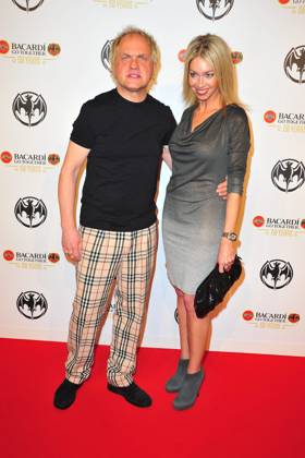 Uwe Ochsenknecht mit Freundin Kirsten, 150 Jahre Bacardi im Umspannwerk in Berlin, roter teppich, red carpet copyight: Ralf Mueller 28.01.2012 Berlin Deutschland, Germany