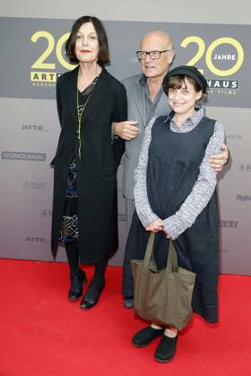 Angela Winkler, Volker Schloendorff und Katharina Thalbach bei der Premiere von DIE BLECHTROMMEL - Directors Cut, in Berlin im Kino Filmkunst 66, Eroeffnung des Festival -20 Jahre Arthaus-, Berlin Deutschland, Germany