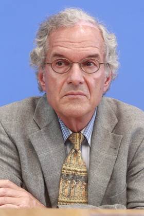 Bundespressekonferenz in Berlin, Vorstellung des 5. Weltklimabericht des IPCC mit Prof. Dr. Peter Lemke, Leiter des Fachbereichs Klimawissenschaften, Alfred-Wegener-Institut für Polar- und Meeresforschung Berlin Deutschland, Germany