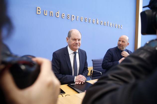 Bundesminister der Finanzen Olaf Scholz, in der Bundespressekonferenz in Berlin, Thema: Haushalt 2019, Eckwerte 2020 und Finanzplan bis 2023, Berlin Deutschland, Germany