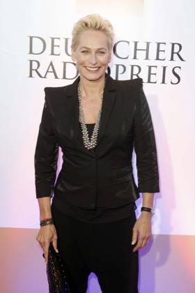Baerbel Schaefer bei der Verleihung des Deutscher Radiopreis 2010 in Hamburg, Roter Teppich, Ankunft der Gaeste, Hamburg Deutschland, Germany