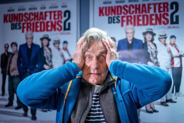 Bilder des Jahres 2025, Entertainment 01 Januar Entertainment Themen der Woche KW04 Vorpremiere des Film Kundschafter des Friedens 2 mit Schauspieler Winfried Glatzeder im CineStar Kino in Chemnitz am 21.01.2025. In der Komödie von Regisseur Robert Thalheim spielt Glatzeder die Rolle des Harry. Chemnitz Sachsen Deutschland