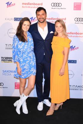 Lea van Acken, Mark Olan Dreesen und Sonja Gerhardt zum Berlin Series Award 2019 im Titanic Hotel am Gendarmenmarkt, Berlin, Berlin Deutschland, Germany
