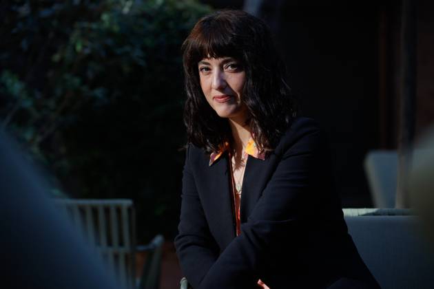 Estel Sole erhält den Premi Ramon Llull Award 2025 Estel Solé wins the Premi Ramon Llull 2025 with her novel Aquest tros de vida The writer, playwright and actress Estel Solé Casadellà poses after learning that she has been awarded the Premi Ramon Llull for novels, at the Casa Mimosa hotel, Estel Solé Casadellà has won the 45th Premi de les Lletres Catalanes Ramon Llull, endowed with 60,000 euros, with her novel about human fragility and resilience, Aquest tros de vida , The Ramon Llull Novel Prize is a literary award given each year to a novel originally written in Catalan. Founded in 1981 by the publisher José Manuel Lara, it is awarded and published by Editorial Planeta 24 JANUARY 2025 RAMON LLUL ESTEL SOLÉ NOVEL PRIZE Kike Rincó Barcelona Catalonia Barcelona Catalonia Catalonia Spain  Copyright: xKikexRinconx 6475222