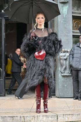PFW Haute Couture Elie Saab Outside Arrivals JR Leonie Hanne at Elie Saab show during Haute Couture Fashion Week in Paris, France on January 29, 2025. Photo by Julien Reynaud APS-Medias ABACAPRESS.COM Paris France Copyright: xReynaudxJulien APS-Medias ABACAx