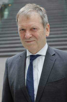 Prof. Dr. Hans-Martin Henning, Vorsitzender Expertenrat für Klimafragen (ERK), Leiter des Fraunhofer-Instituts für Solare Energiesysteme (ISE), Deutschland, Berlin, Bundespressekonferenz, Thema: Veröffentlichung des Zweijahresgutachtens zum Stand der Klimapolitik in Deutschland