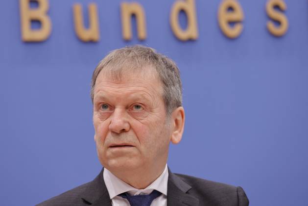 Deutschland, Berlin, Bundespressekonferenz, Thema: Veröffentlichung des Zweijahresgutachtens zum Stand der Klimapolitik in Deutschland