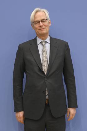 Thomas Heimer bei der Bundespressekonferenz zur Veröffentlichung des Zweijahresgutachtens zum Stand der Klimapolitik in Deutschland im Haus der Bundespressekonferenz. Berlin, 05.02.2025