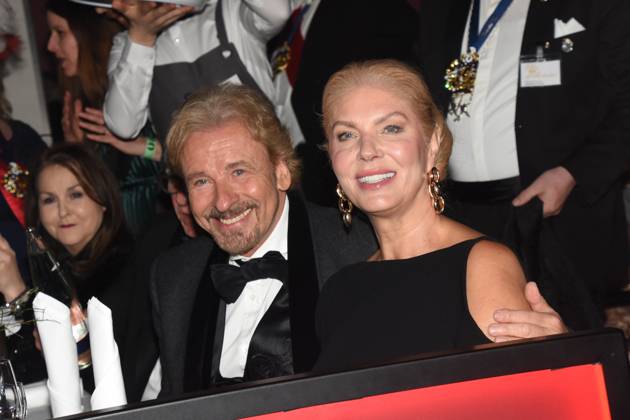 Thomas Karina Gottschalk Moderator Laudator Muenchen 08.02.2025 Deutsches Theater Grosser Narrhalla Ball SoirÃ e mit Verleihung des Karl Valentin Orden an Guenther Jauch, Moderator, Journalist Produzent Muenchen