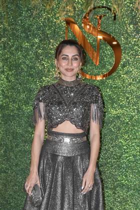 Mumbai, India, 6, FEBRUARY, 2025: Priyanka Chopra, joined by Nick Jonas, Anusha Dandekar, and Madhu Chopra, made a stunning appearance at her brother s sangeet ceremony. The glamorous gathering radiated celebration vibes, with the Jonas family adding an international charm to the festivities. Copyright: xx