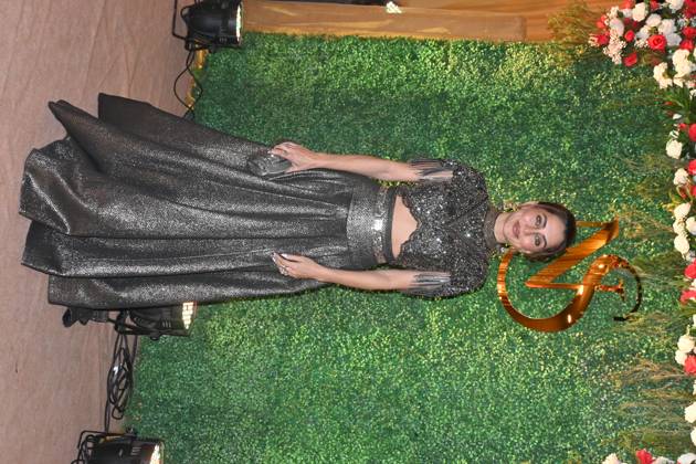 Mumbai, India, 6, FEBRUARY, 2025: Priyanka Chopra, joined by Nick Jonas, Anusha Dandekar, and Madhu Chopra, made a stunning appearance at her brother s sangeet ceremony. The glamorous gathering radiated celebration vibes, with the Jonas family adding an international charm to the festivities. Copyright: xx