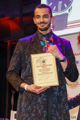 Leonard Burkhardt (Preisträger) bei der 17. Verleihung des ASKANIA-Award im Quatsch Comedy Club Berlin.