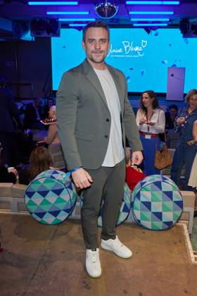 Marc Barthel - Gaesteankunft zur Verleihung des Kurzfilmpreises BLAUE BLUME von Romance TV im Prince Charles in Berlin am 12.02.2025. Kurzfilmpreis BLAUE BLUME