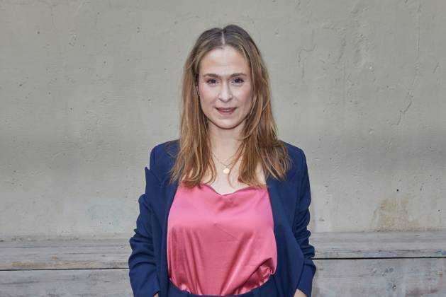 Lea Marlen Woitack - Gaesteankunft zur Verleihung des Kurzfilmpreises BLAUE BLUME von Romance TV im Prince Charles in Berlin am 12.02.2025. Kurzfilmpreis BLAUE BLUME