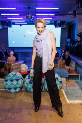 Award - Blaue Blume 2025 Annika Ernst bei der Verleihung BLAUE BLUME von Romance TV im Prince Charles am 12.02.2024 in Berlin. Copyright: xEventpressxKochanx