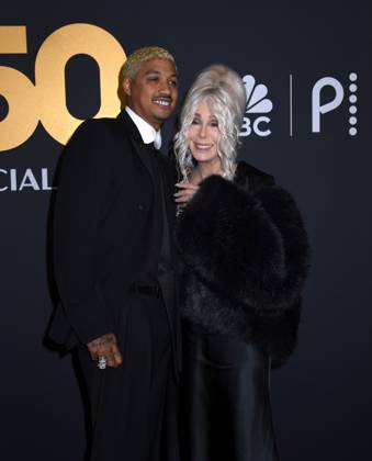 February 16, 2025, New York, New York, Unites States: Alexander Edwards and Cher attend the SNL50: The Anniversary Show at 30 Rockefeller Plaza in New York. February 16, 2025. New York Unites States - ZUMAp281 20250216_zea_p281_092 Copyright: xPhotoxImagexPressx