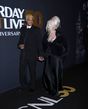 February 16, 2025, New York, New York, Unites States: Alexander Edwards and Cher attend the SNL50: The Anniversary Show at 30 Rockefeller Plaza in New York. February 16, 2025. New York Unites States - ZUMAp281 20250216_zea_p281_099 Copyright: xPhotoxImagexPressx